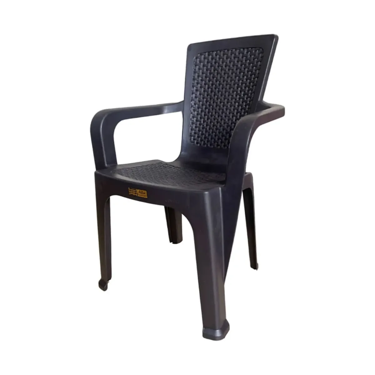 Silla plástica tipo ratán Kantati con brazos